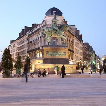 Le Cocon Central D'올리언스 외부 사진
